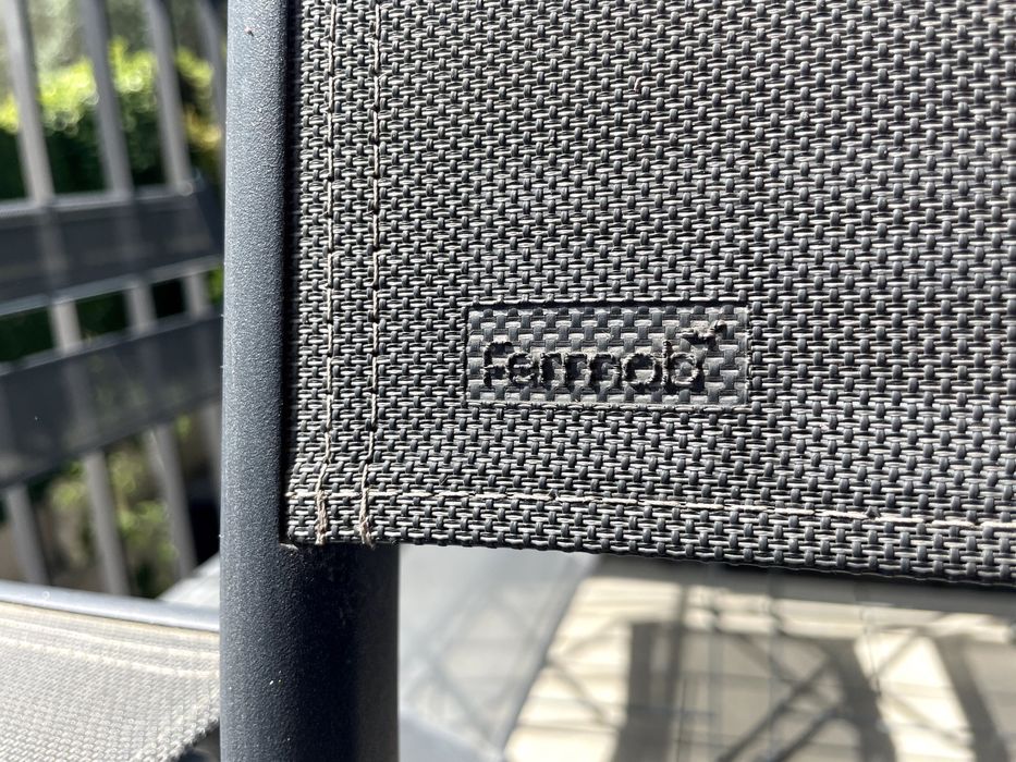 Pacote FERMOB (Mesa Luxembourg + Costa Cadeira Alta (4) + latitude cadeira (4))