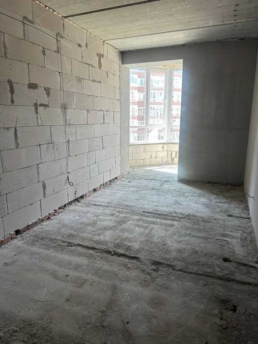 41575 Продаж 1 кім. квартири в цегляному будинку, великою площею, та в чудовому житловому районі. Lasun Bohdan