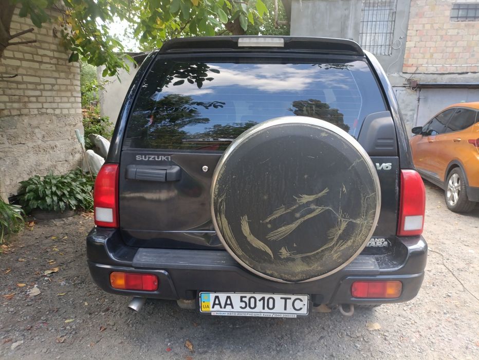 Продаж Сузукі Вітара XL7