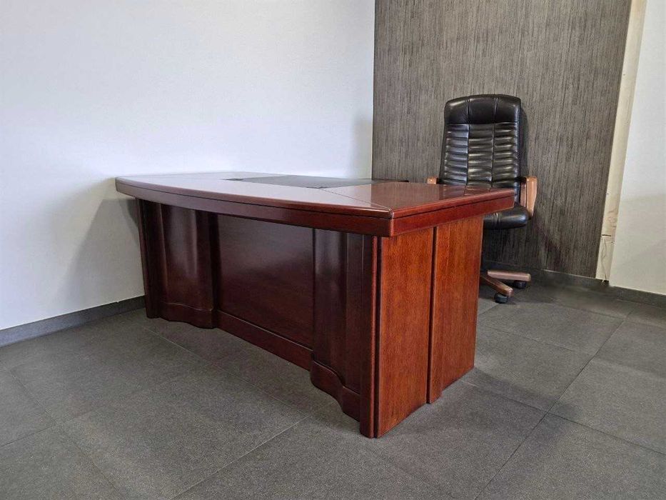 Кабінет керівника (комплект меблів) • дерево • стіл офісний/комод/шафа/журнальний стіл