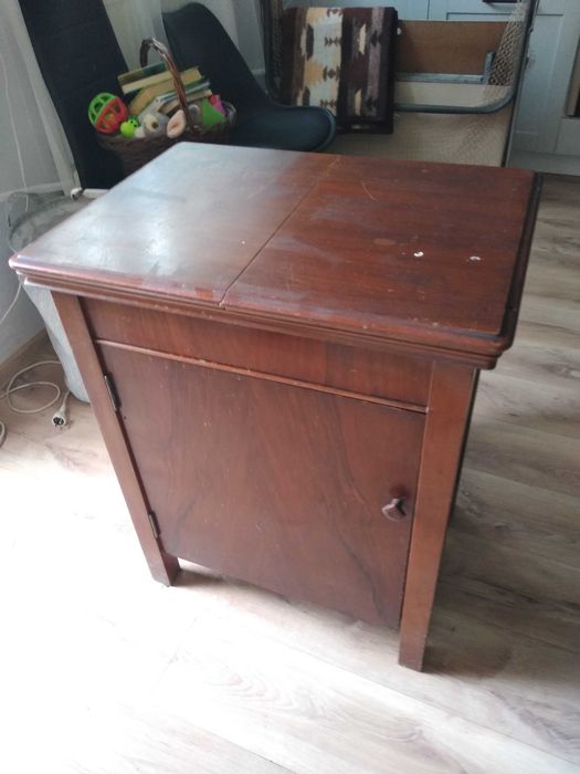 Maszyna do szycia SINGER (ANTYK)