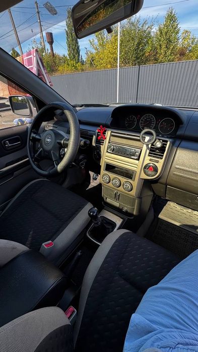 Nisan X Trail T30