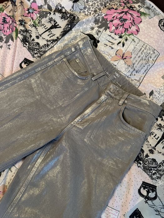 Сріблясті джинси wide leg Marks & Spencer з металічним ефектом (UK 12 / EUR 40 / M-L)
