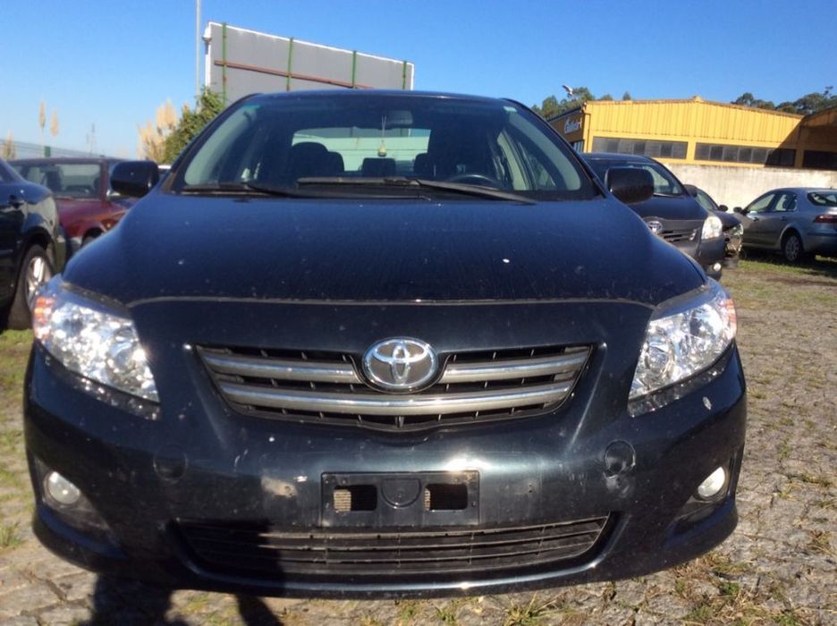 Toyota Corolla Sedan E15 2.0 D4D 2008 - Para peças
