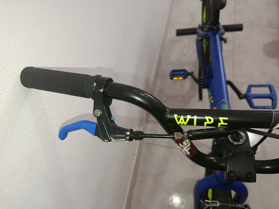 Bicicleta BMX B Twin wipe 320 como nova