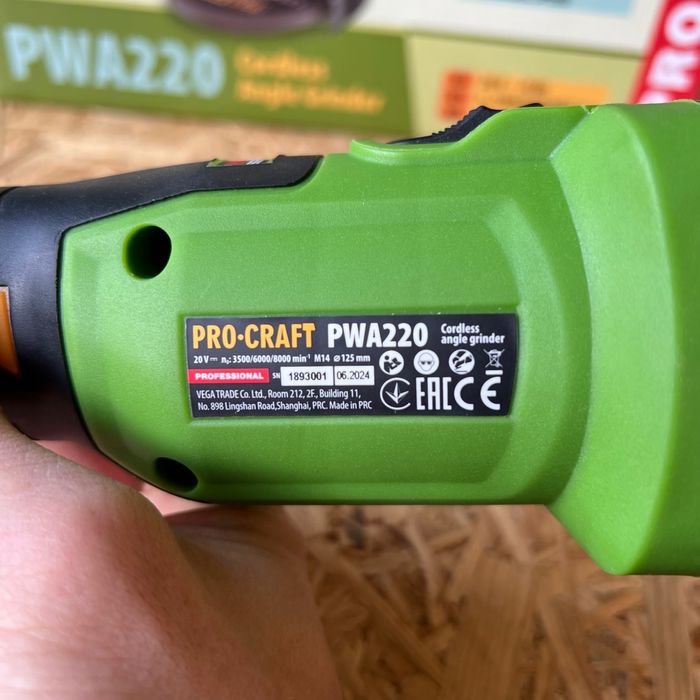 Акумуляторна болгарка Procraft PWA220 тушка з кейсом