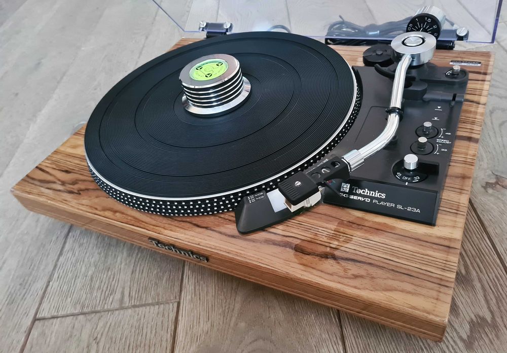 Gramofon Technics SL-23A ok. 1976r. National Panasonic 270C-II