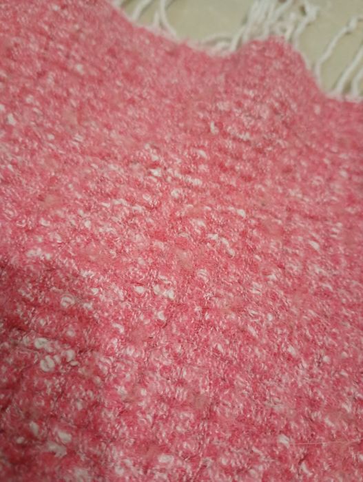 Mięciutki cukierkowy dywanik /chodnik.