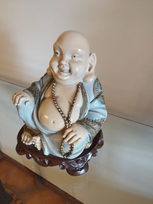 Estátua do Buda em perfeito estado