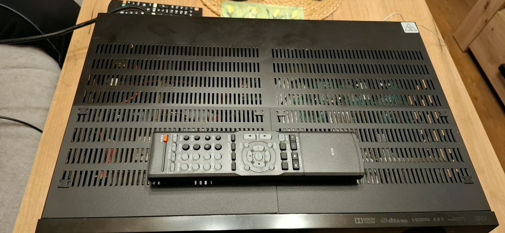 Amplituner Denon AVR -X 500.
