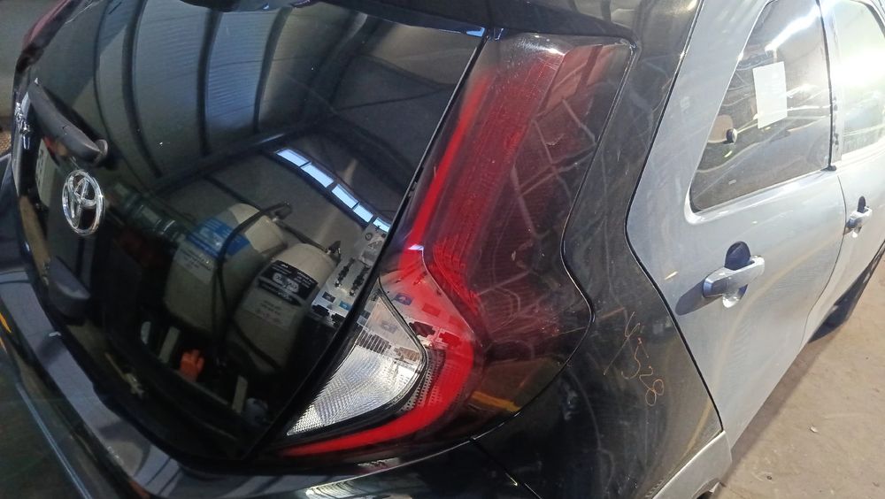 Farolim direito TOYOTA Aygo X