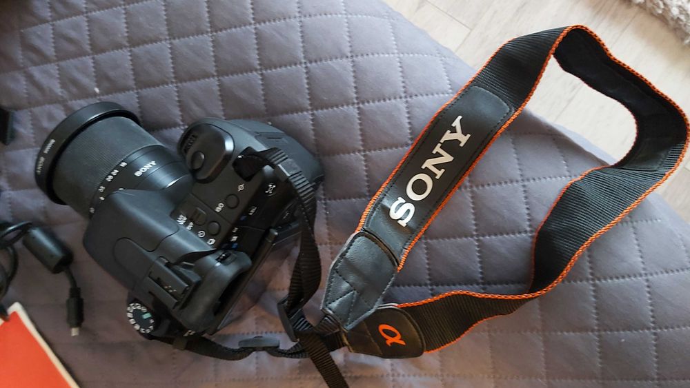 Aparat lustrzanka Sony alpha 200