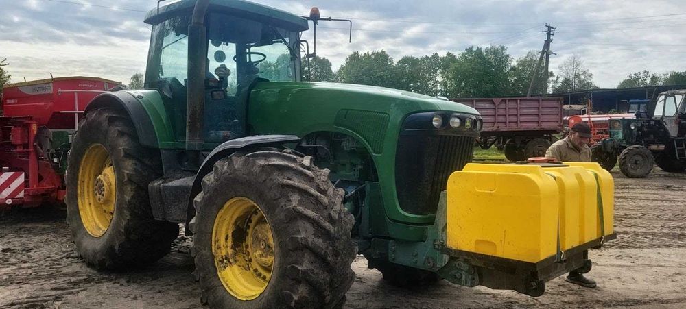 Трактор  John Deere 8520