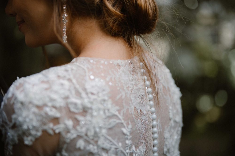 Piękna bogato zdobiona suknia Alette Atelier