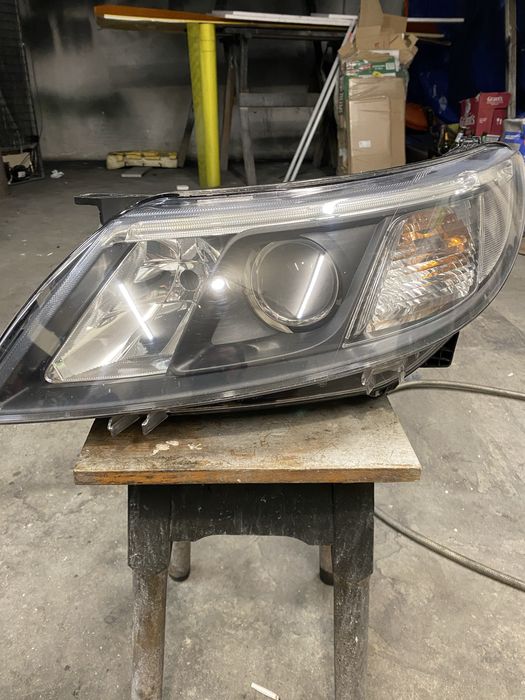 LAMPA LEWA  Xenon saab 93 polift Europa