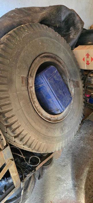 Колесо в зборі, мазовська резина (ромб) 12.00-R20 – 5000 грн.