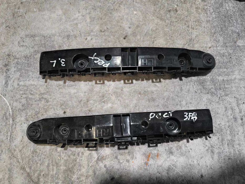 Кронштейн бампера переднього заднього лівий правий Nissan Juke F15