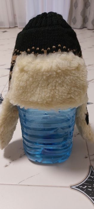 зимняя тёплая шапка