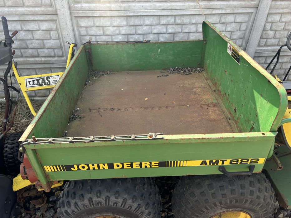 Paka pojemnik kontener kufer  John Deere AMT 622