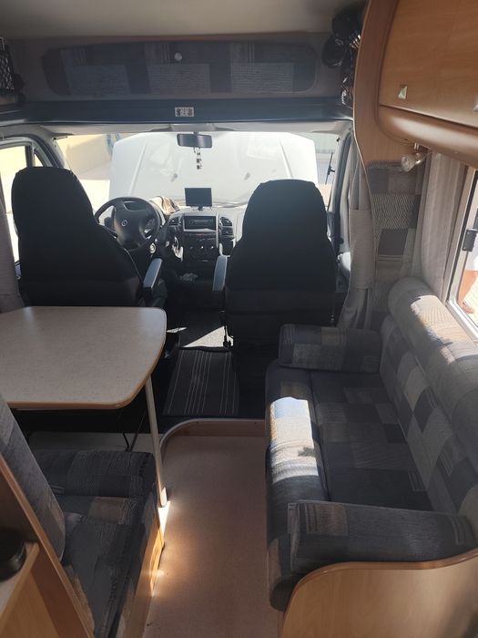 Autocaravana em ótimo estado