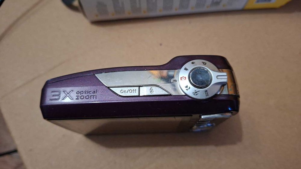 Цифровий фотоапарат Kodak EasyShare C182
