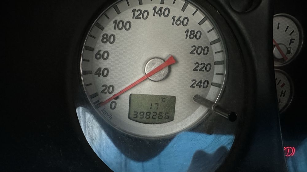Mitsubishi outlander 1
