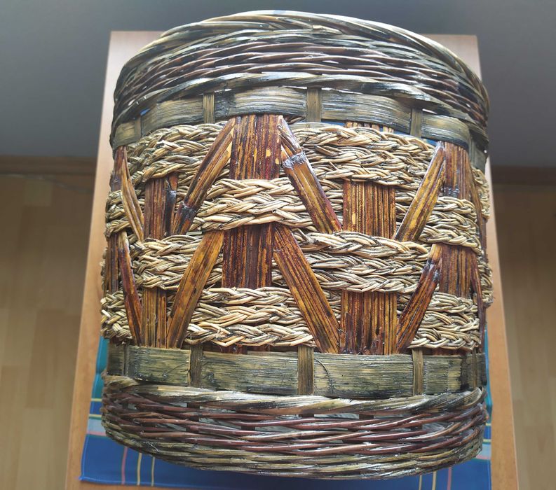 Керамика, вазы, шкатулки, горшки и кашпо для цветов, доски кухонные .