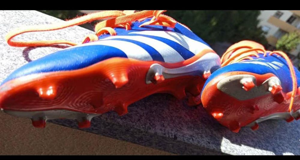 Vendo chuteiras quase novas