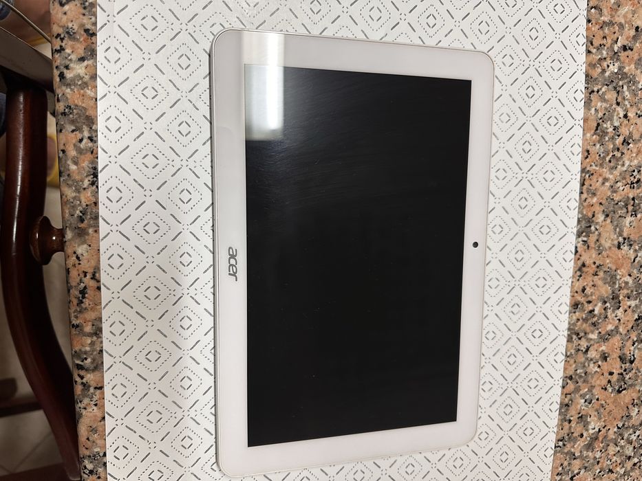 Tablet Acer Iconia Tab 10, modelo A3-A20, com ecrã de 10,1”