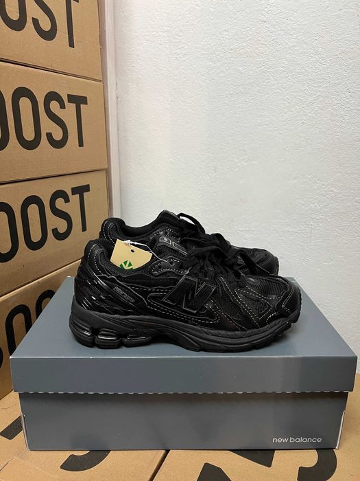 Білі та чорні (36-45) New Balance 1906D Protection Pack