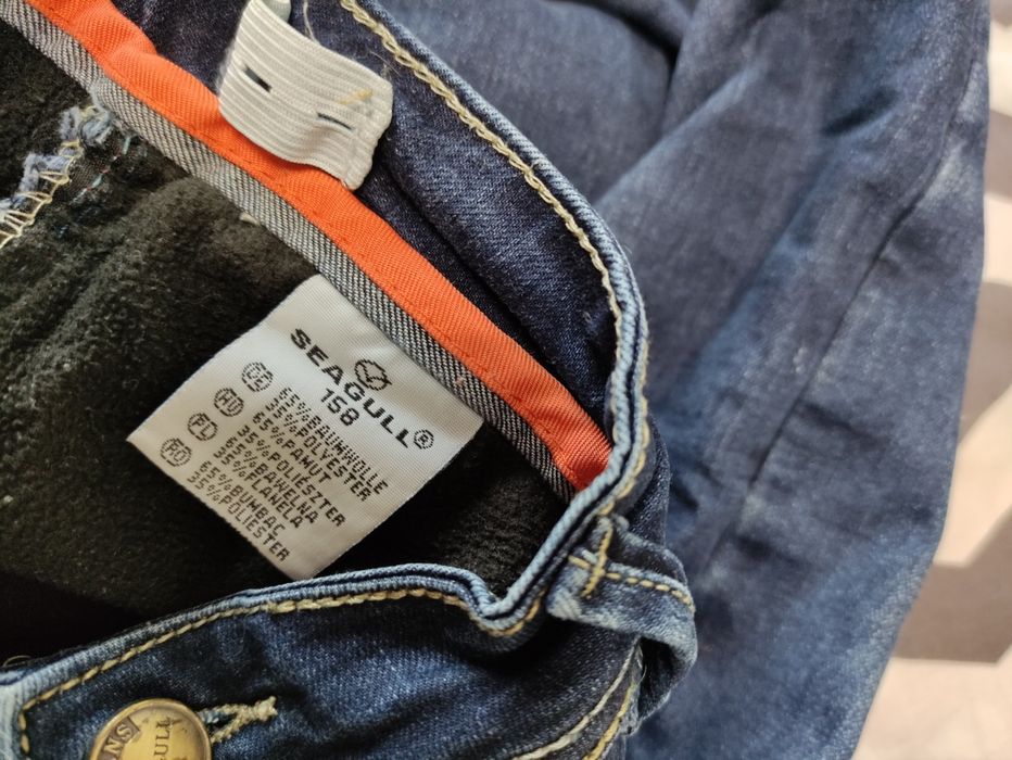 Продам ждиннсы на мальчика