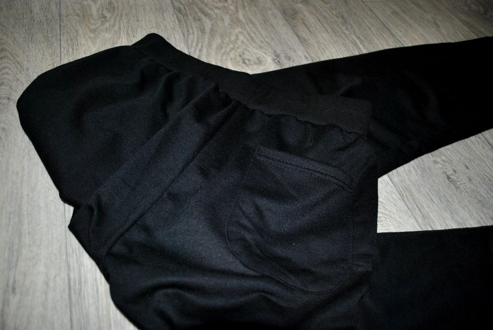 Хлопковый Прогулочный костюм FASHION M черный с золотым принтом крутой