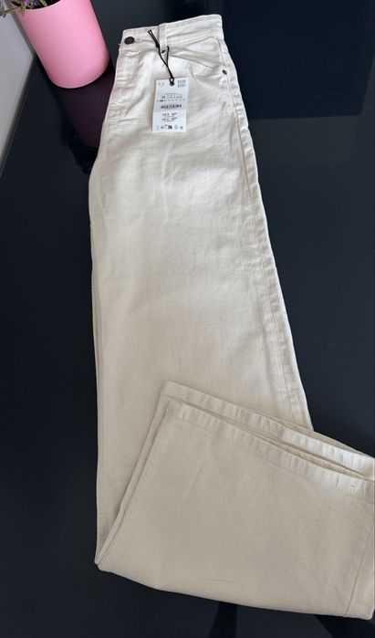 Джинси zw collection wide leg із високою посадкою zara, молочні wide leg zara