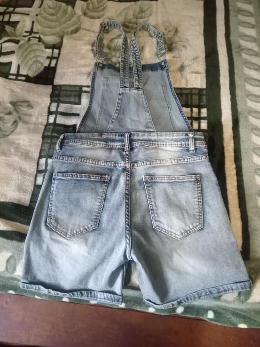 Джинсовий комбінезон