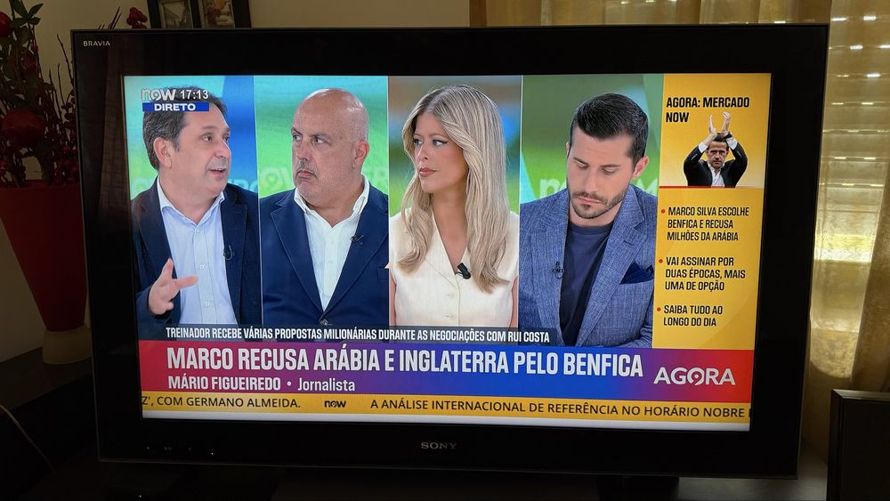 Televisao Sony Bravia. KDL 40HX700