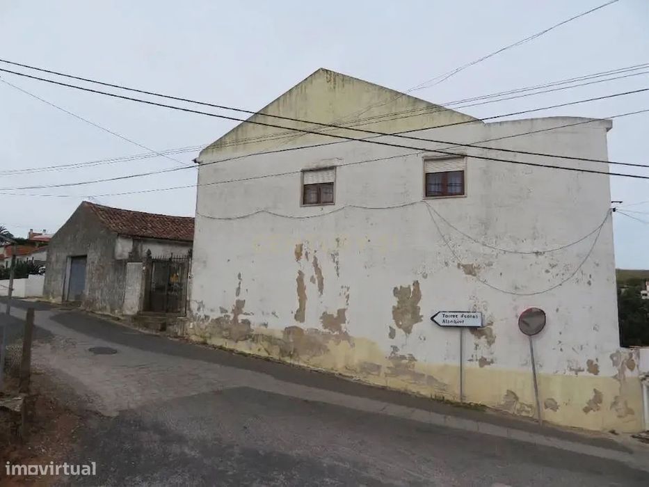 Encantadora Moradia Campestre em Local Tranquilo
