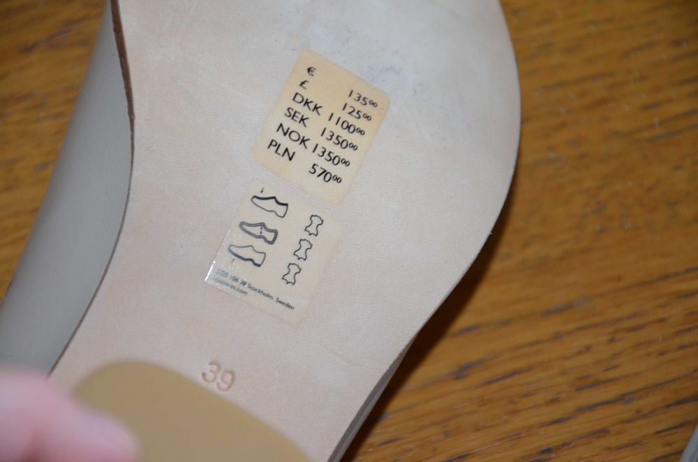 570 zł buty na obcasie /słupek  COS skóra r. 39