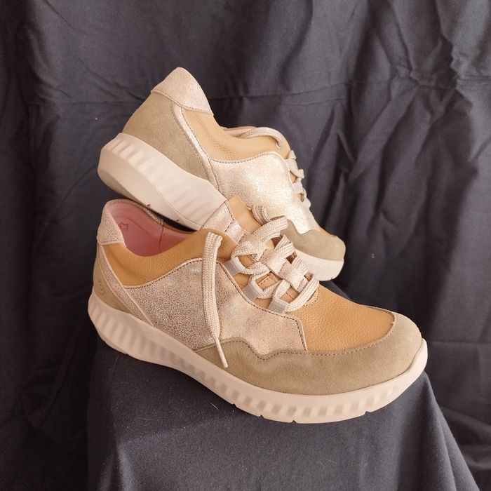 Ténis / Sapato desportivo