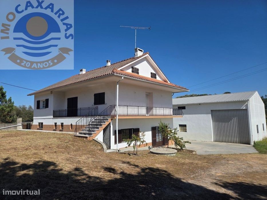 Moradia T6 com pavilhão