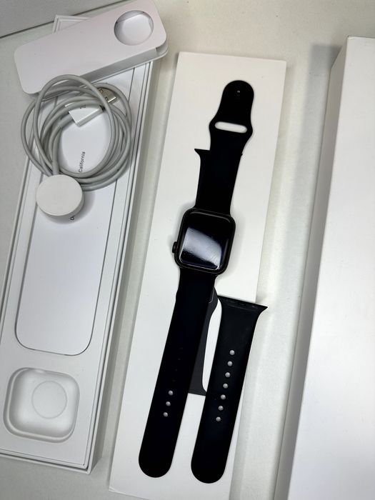 Продам Apple Watch Series 6 40mm GPS+LTE