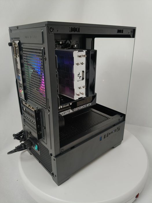 Komputer Gamingowy Ryzen 7 5700, RTX 5070, 32 GB,SSD,Win 11 Pro