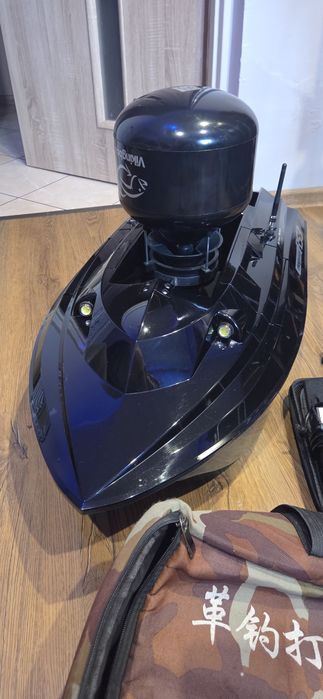 Łódka zanętowa Viking Rs3