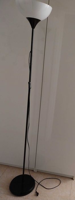 Candeeiro de Chão IKEA Lampada Normal  E27