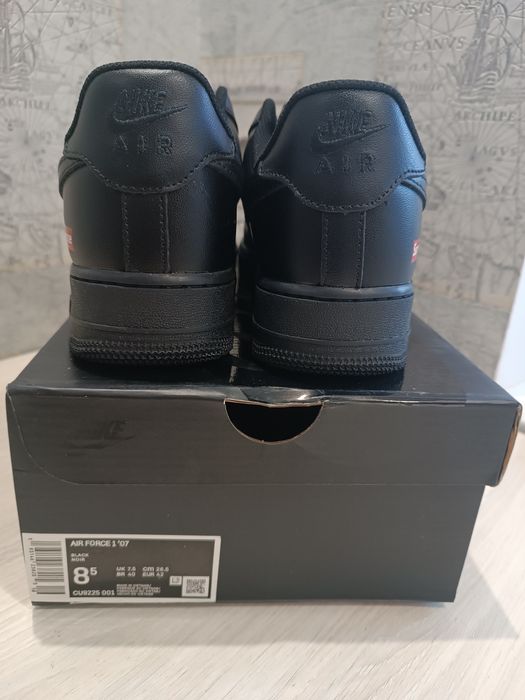 Nike Air Force 1 Low Supreme