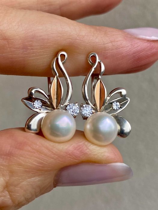 Довгі сережки, пусети та сережки з перлами (колекція)