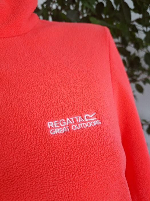 Polar neonowy przez głowę regatta