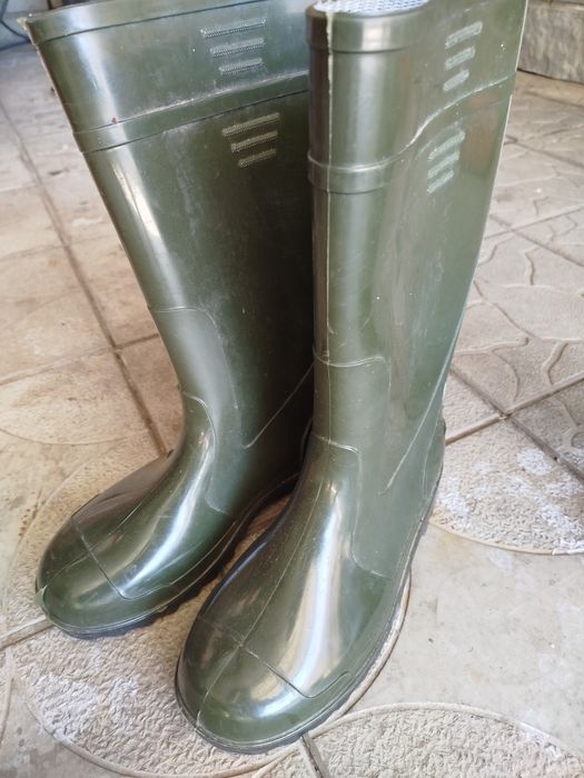 Гумові чоботи(б/у)