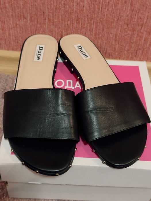 Жіночі кожані шльопанці