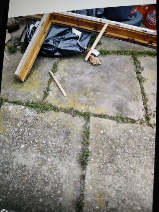 Oddam za darmo drzewo z okien i drzwi - Palety i