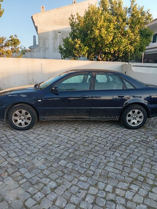 Carro  Audi A4 ano 2000